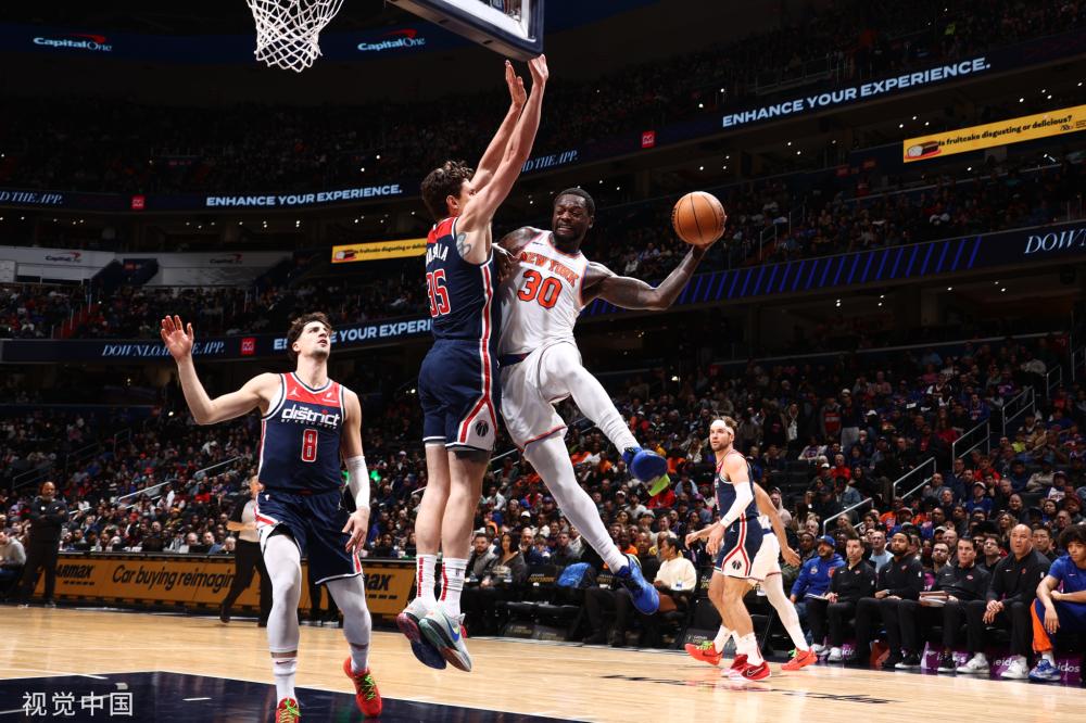 一个努力追 一个努力追